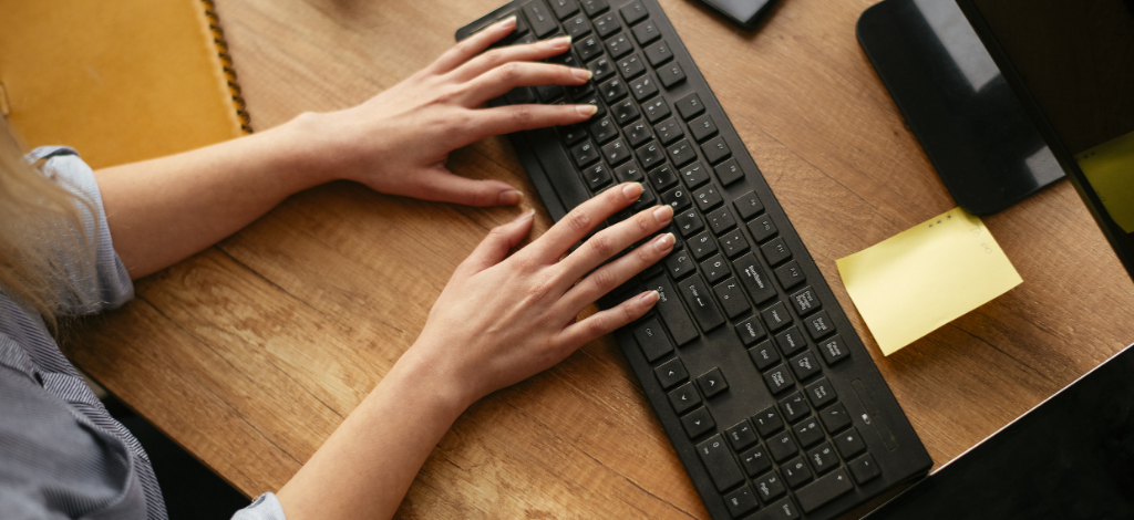 paralegal-studying-typing-on-computer